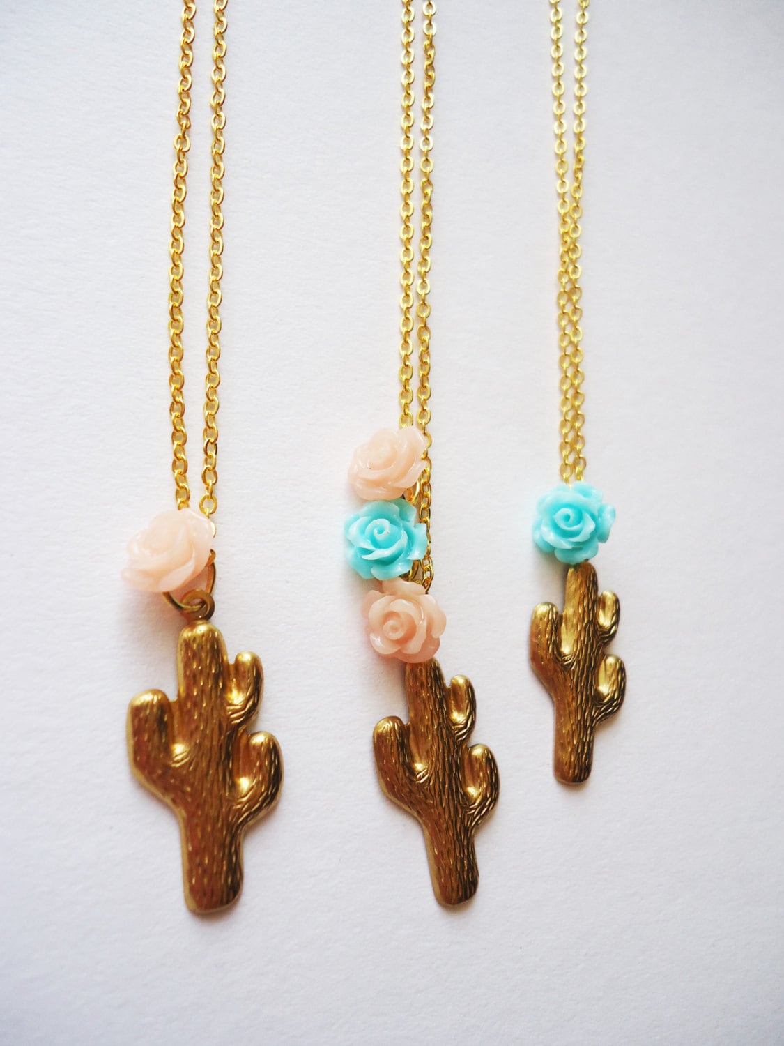 Cactus necklace with pink flower 18 gold by WaspsNestVintage