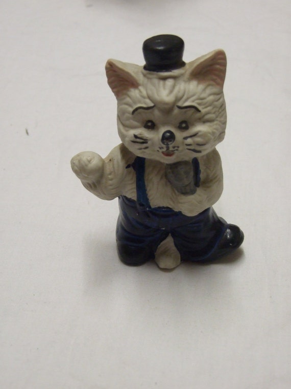 musical cat figurines