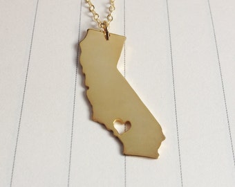 Personalized California Necklace,California State Charm Necklace,CA State Necklace,Silver State Necklace,State Shaped Necklace With A Heart