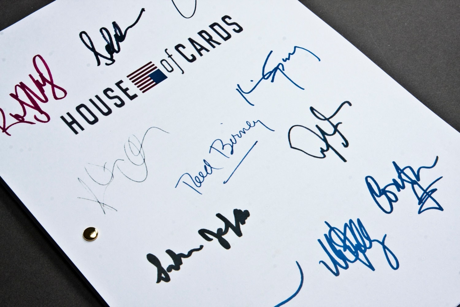House of Cards TV Script with Signatures/Autographs Reprint