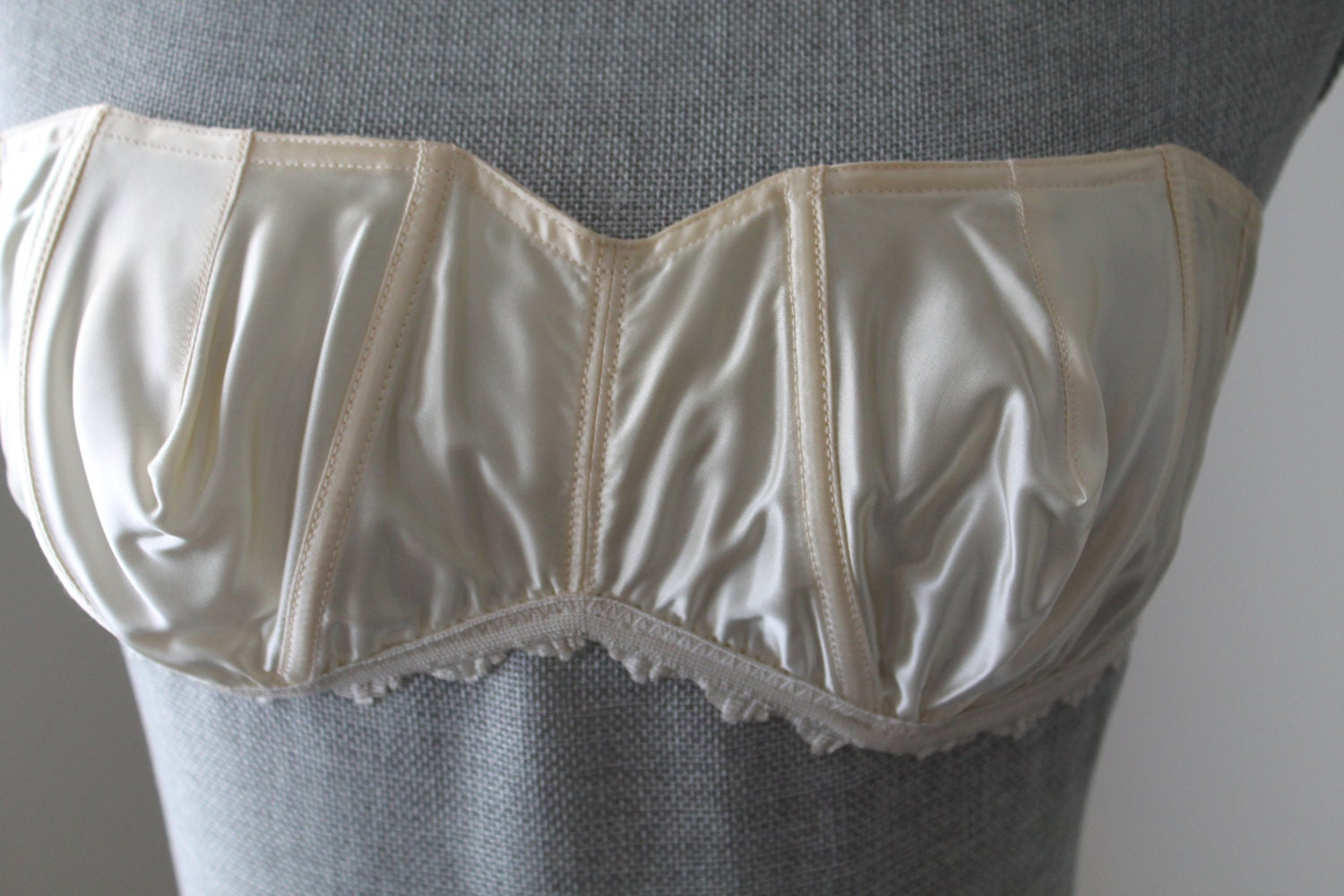 1940s Junior Bra Set of 3 Strapless Bra Satin Boning