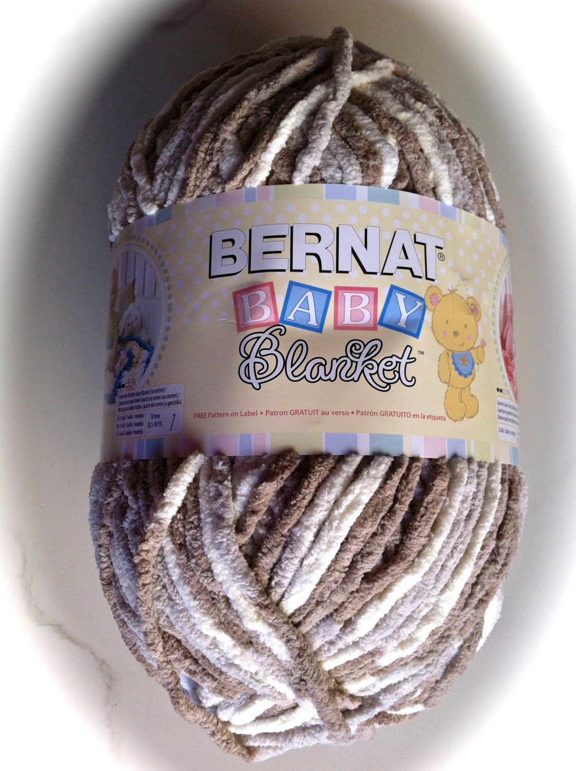 LITTLE SANDCASTLES Bernat Baby Blanket 04011 10.5 oz Skein 258 yds Blanket Yarn Chenille