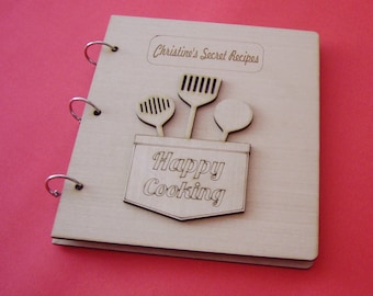 Personalized recipe book - All text on the wooden covers, can be personalized! "HAPPY COOKING"
