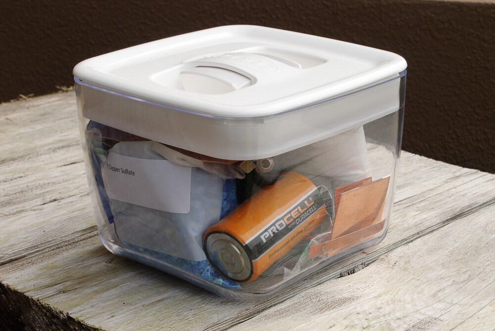 Basic ElectroEtching Copper Kit with a Battery includes