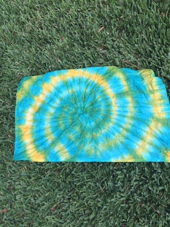 TyeDye Pillow Cases by CailynsHoops on Etsy