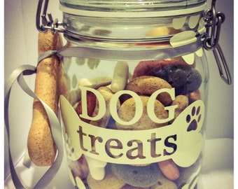 Dog treat jar including treats