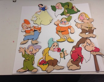 Large sized Snow White and the Seven Dwarfs die cuts. 8 3/4-10"