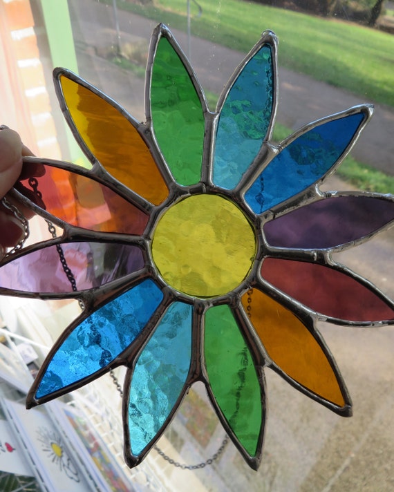 Spring Daisy Beautiful Stained Glass Flower Suncatcher