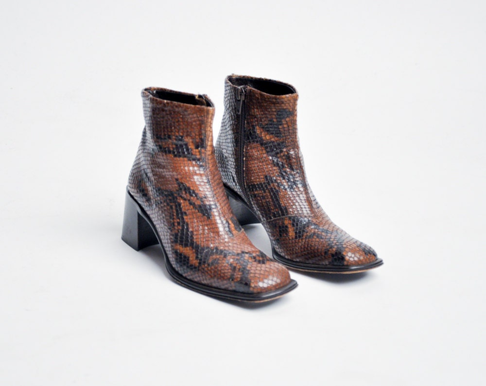 theory laced boots