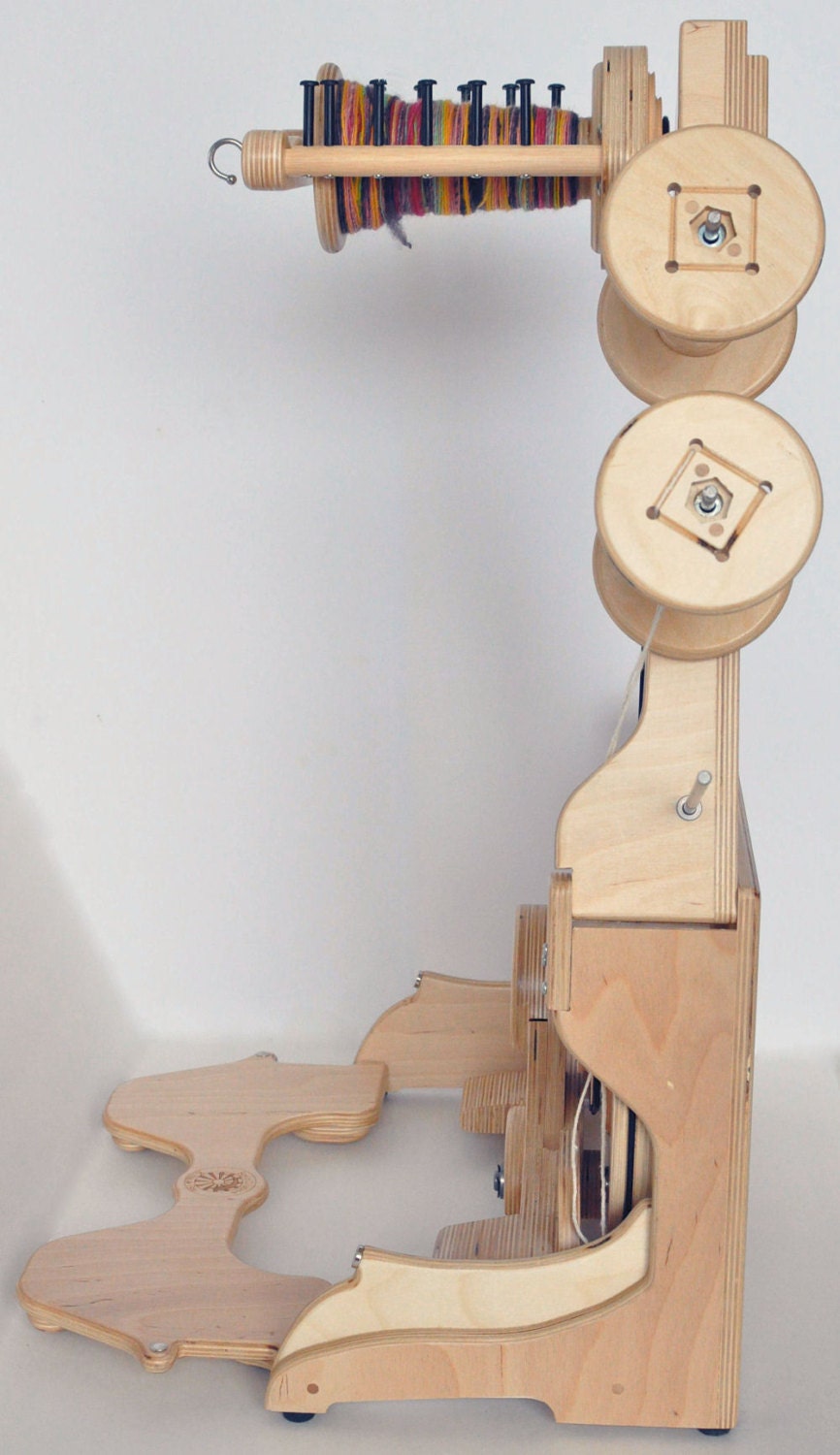 SpinOlution King Bee portable spinning wheel