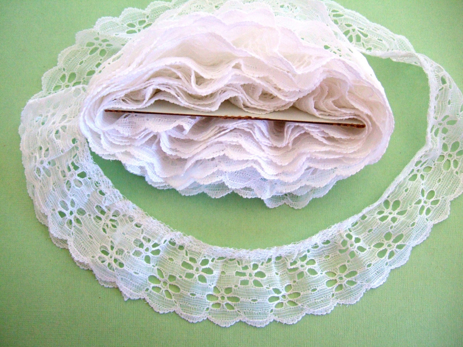 White Ruffle Eyelet Lace Fabric Trim Scalloped Edge Sewing