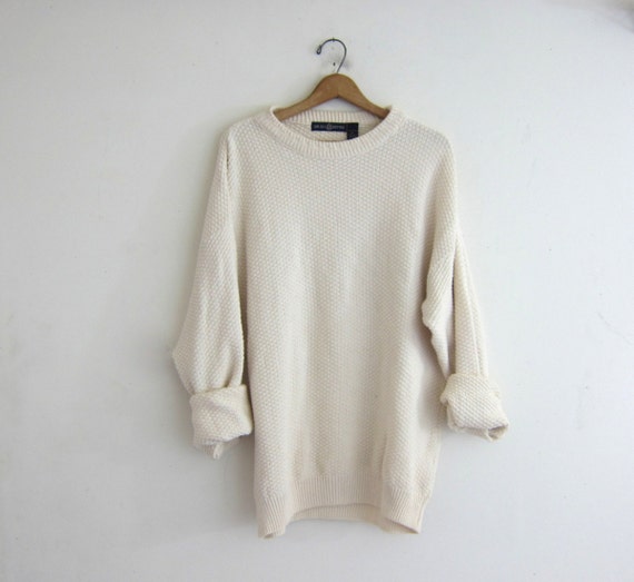 Vintage off white sweater. Oversized cotton by dirtybirdiesvintage