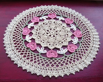 crochet maple leaf pattern doily Ivy in Russet CaitlinSainio by Creeping Crochet and Green Doily
