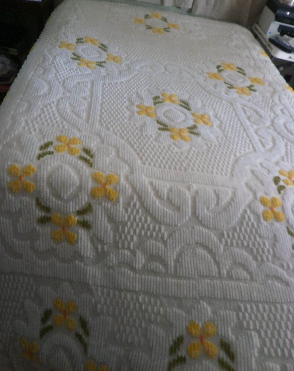 CHENILLE King/Queen Bedspread Yellow Green by ...