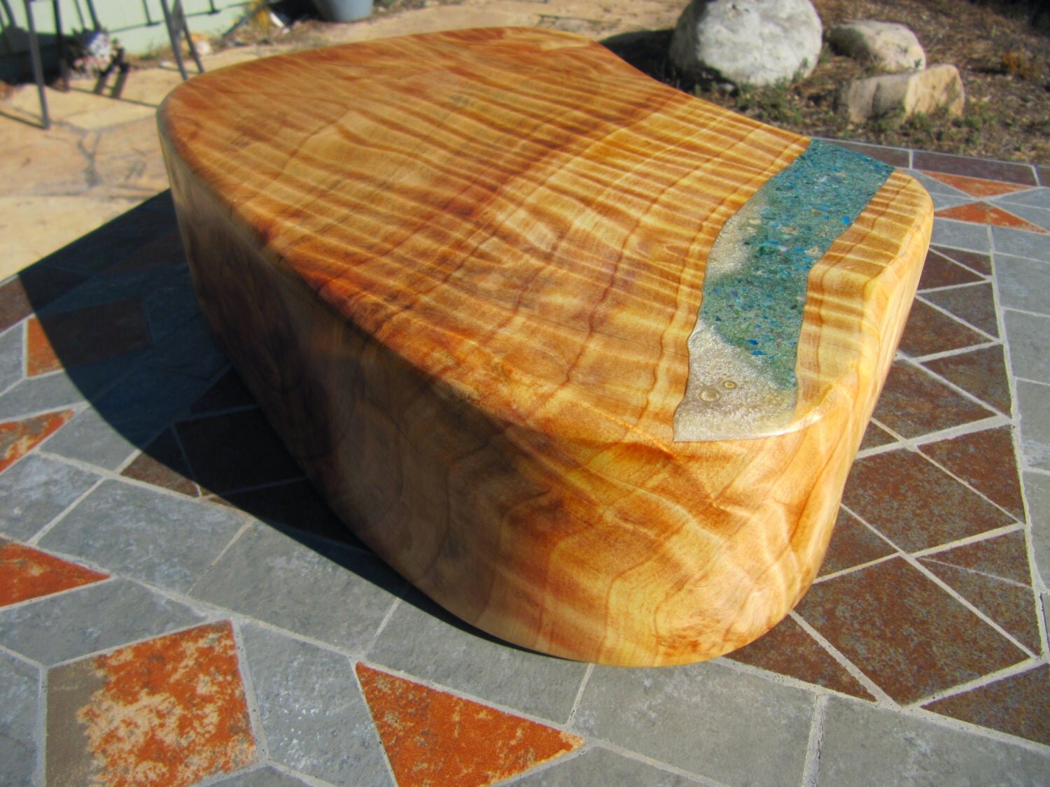 4 Curly Redwood Cutting board/Bread board with Apatite