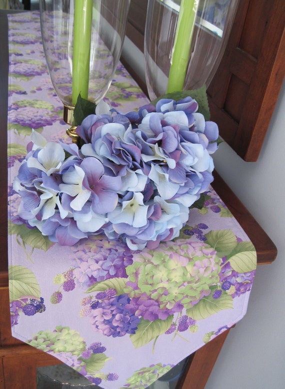 Hydrangea Table Runner 72 Reversible Purple Hydrangea