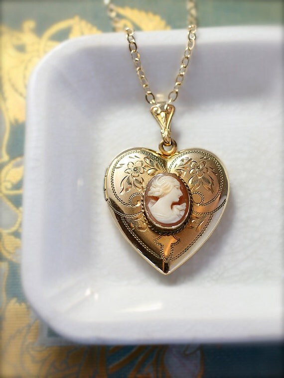 Cameo Gold Heart Locket Necklace Gold Filled Vintage by TforEdgar