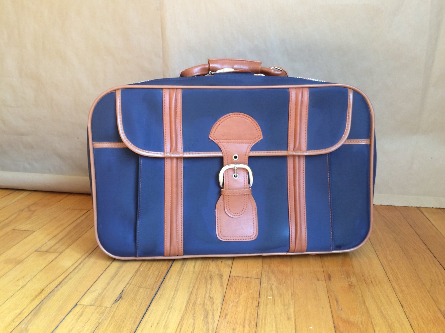 vintage 1970's suitcase / vintage luggage/ medium size