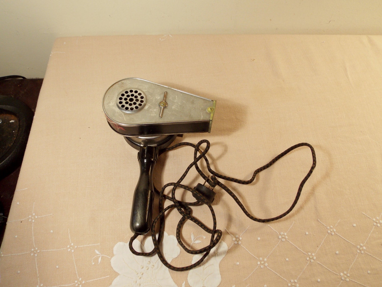 America Weinig MadeRite Co vintage hand held hair dryer