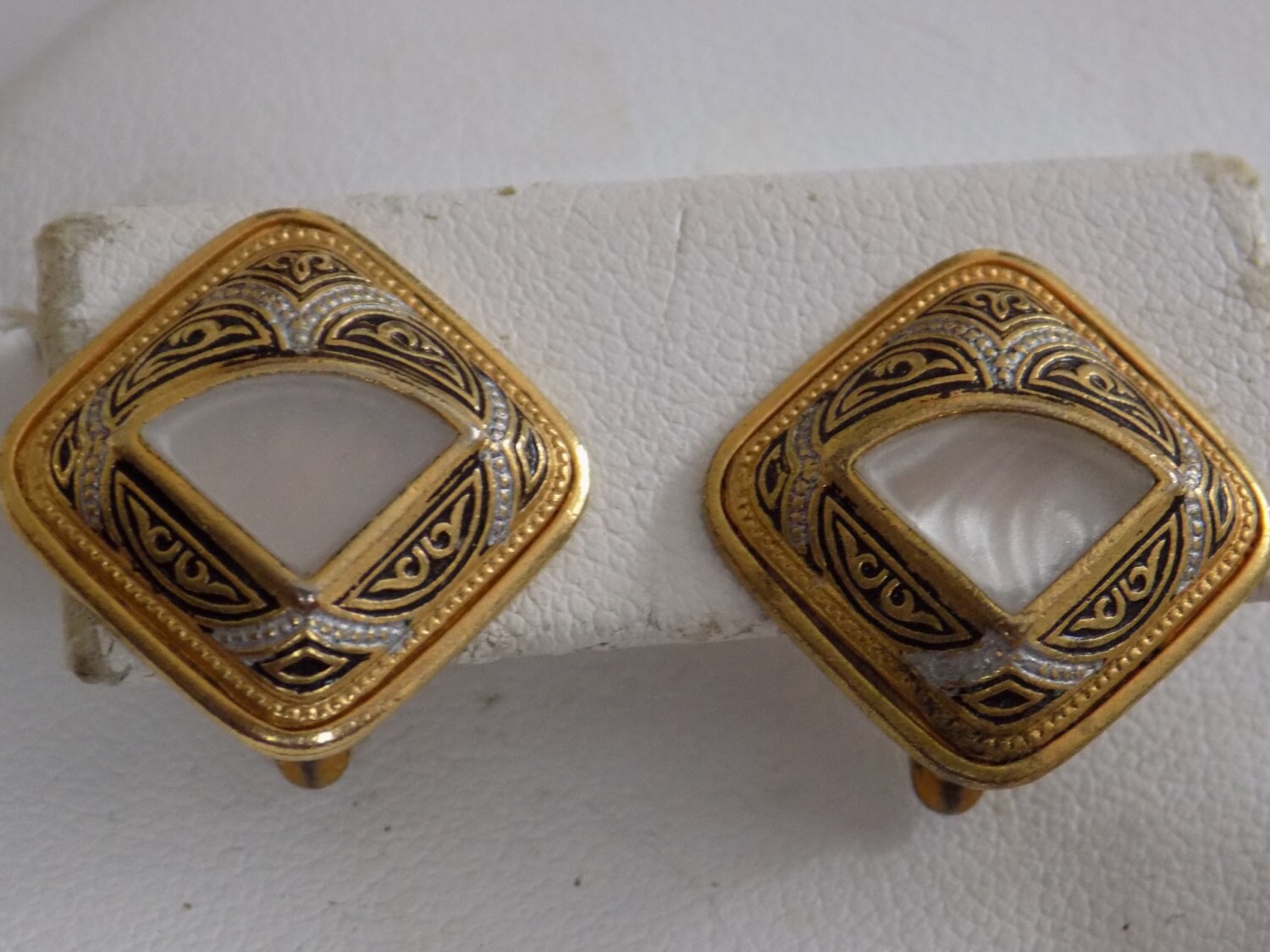 Vintage earrings Spanish damascene and by denise5960 on Etsy