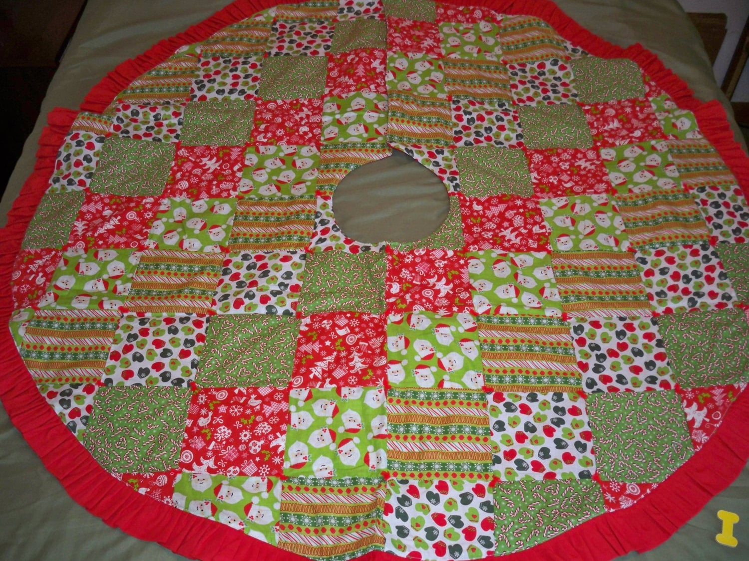Quilted Christmas Tree Skirt Quilted Christmas Tree Skirt