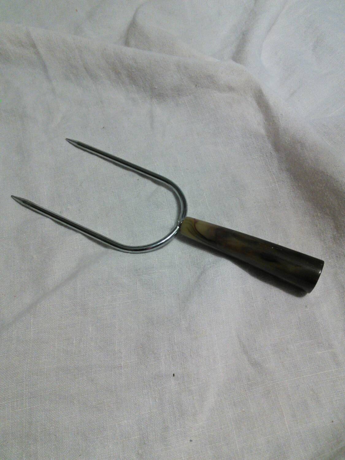 Vintage two prong Meat Fork hard plastic handle Haute Juice