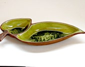 VINTAGE  green and brown Collectable Chip Dip Dish Ceramic by Treasure Craft 375 out of Hawaii Made in the USA