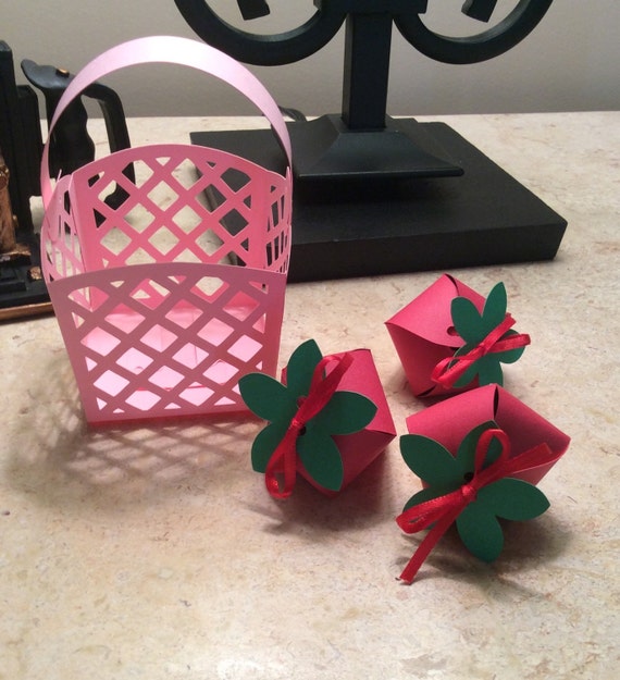 Strawberry Favors & Basket by DazzlingsDesigns on Etsy