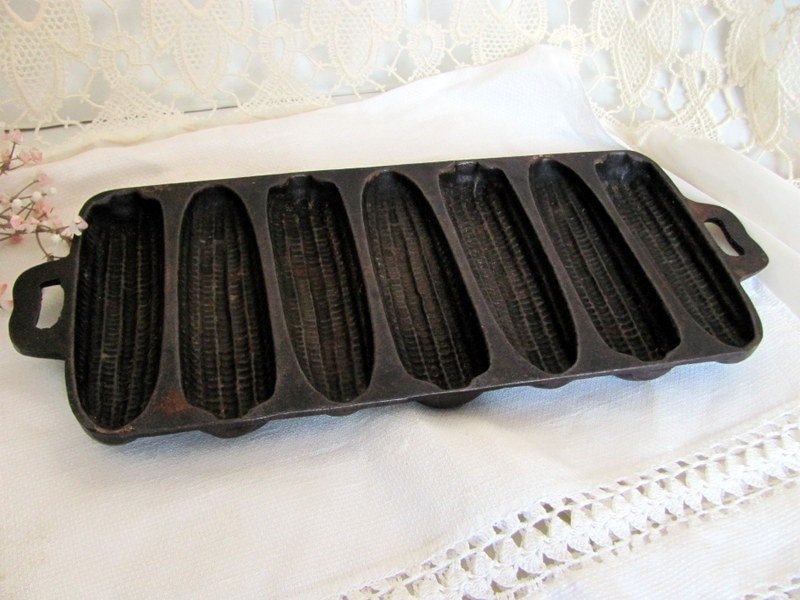 Corn Bread Stick Pan / Cast Iron Corn Stick Pan