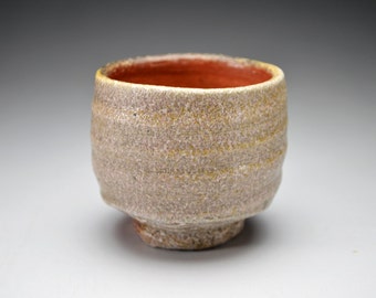 Shigaraki, anagama, ten-day anagama wood firing, with natural ash deposits sake cup. gui-01