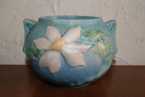 Vintage Blue Ceramic Pottery Roseville Bowl With CLEMATIS Pattern Number 455-4 From 1944