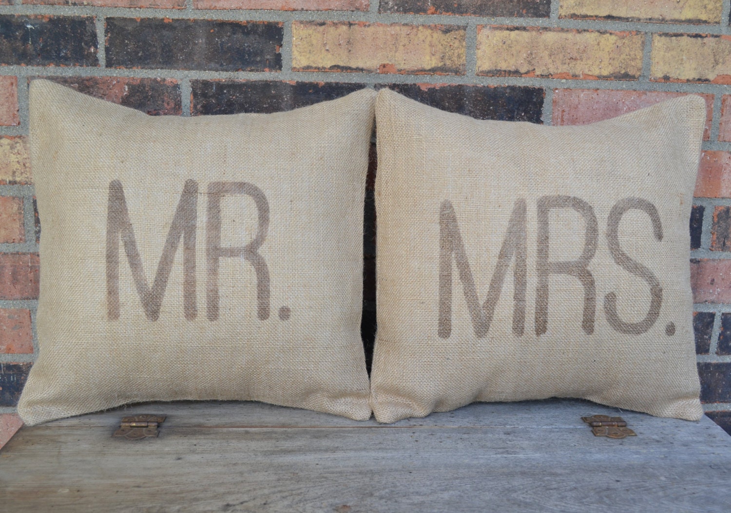 Burlap Mr. & Mrs. pillow set