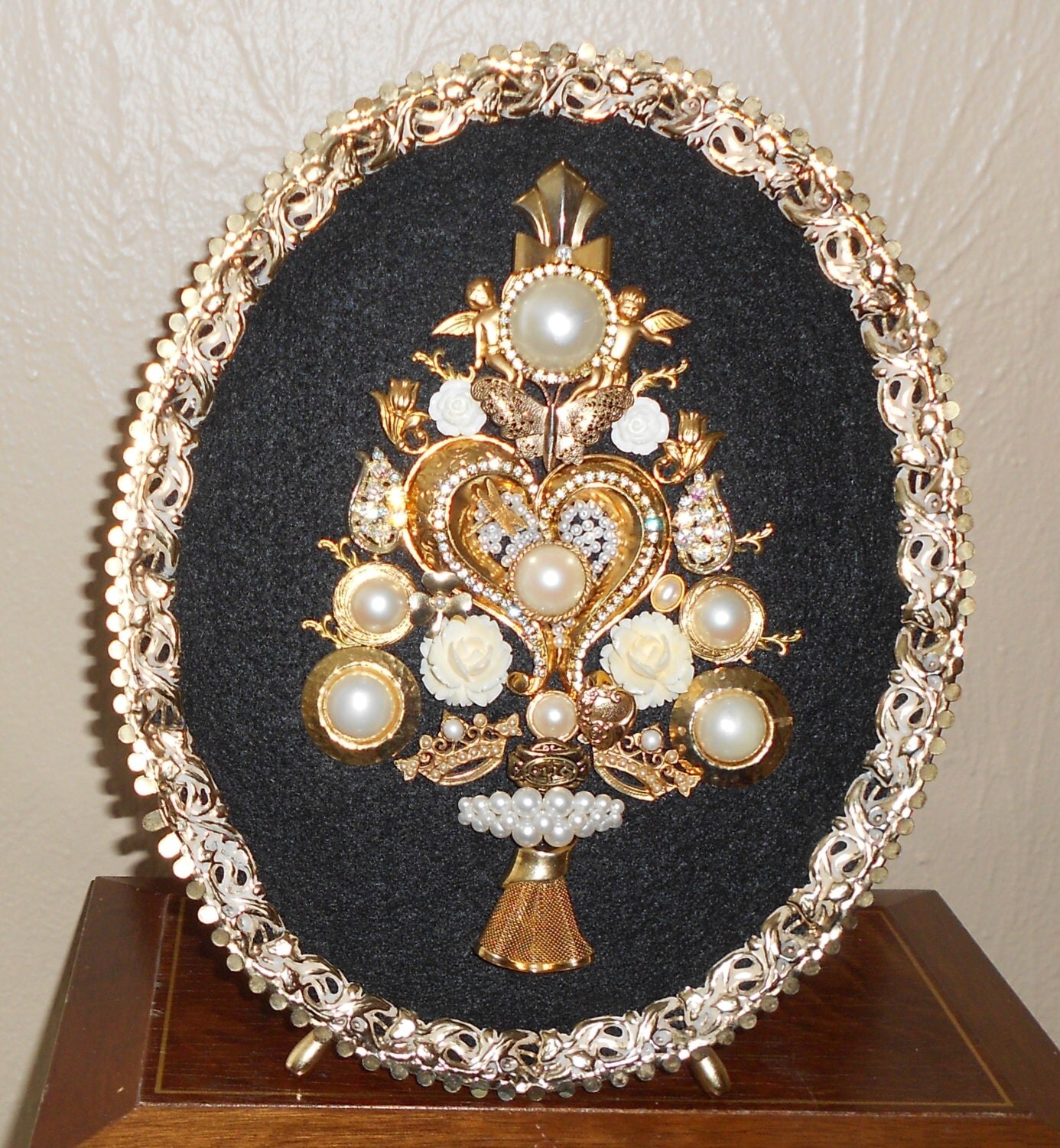 vintage jewelry framed christmas tree vintage jewelry framed christmas tree