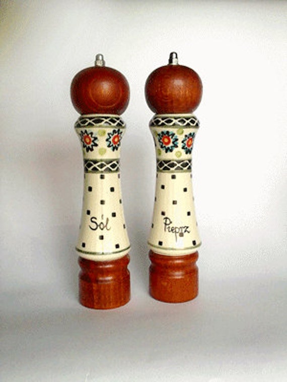10 OFF Salt and Pepper Mill Set with Hand Painted Ceramics