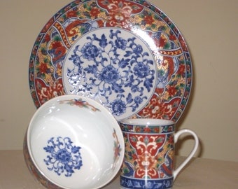 Imari Edo China - Cobalt Blue and Rust Floral Pattern