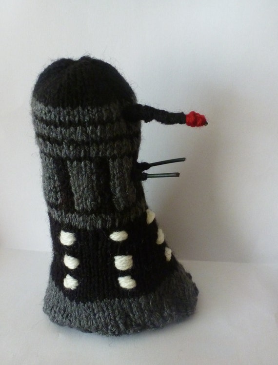PDF knitting pattern: Dalek from NerdKnitting on Etsy Studio