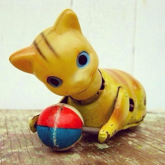 Vintage Tin Cat Wind Up Toy Made in Japan by BlueBayCafe on Etsy