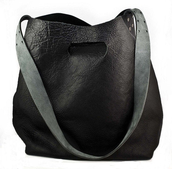 black padded shoulder bag