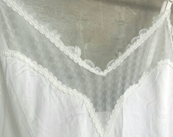 Lovely Cream Vintage 70s Negligee Slip size 38