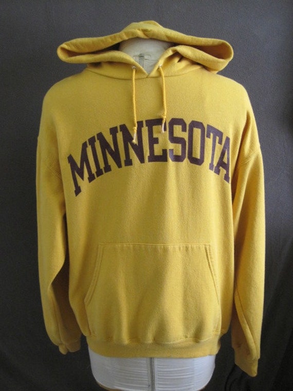 Vintage University of Minnesota Golden Gophers by ParyGayton