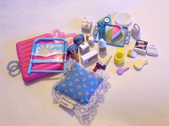 Items similar to Vintage Lot Of Barbie Fashion Doll Accessories ...