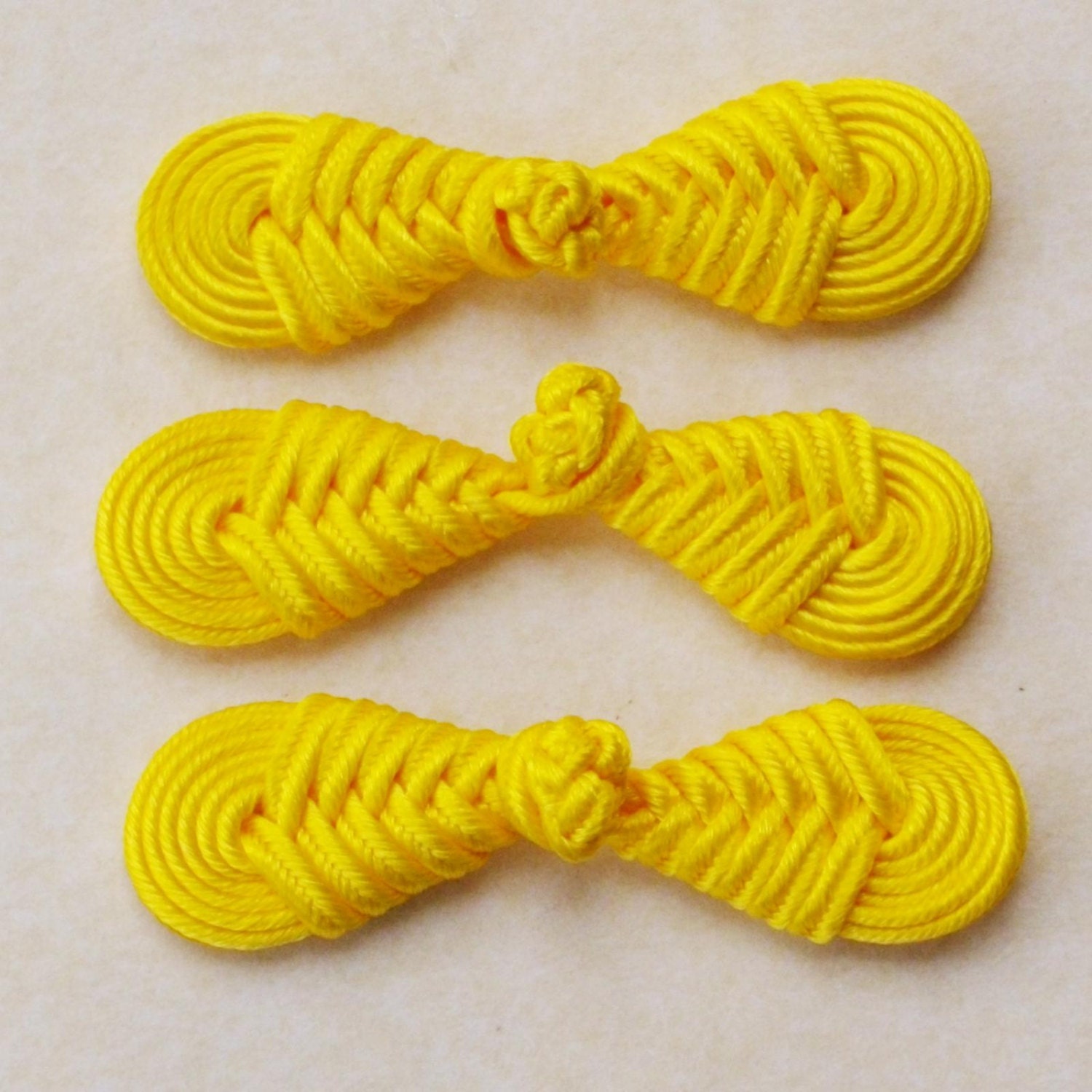 Yellow frog closure. Round knot. Set of 3