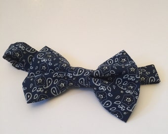 Navy Blue bandanna style bow tie.