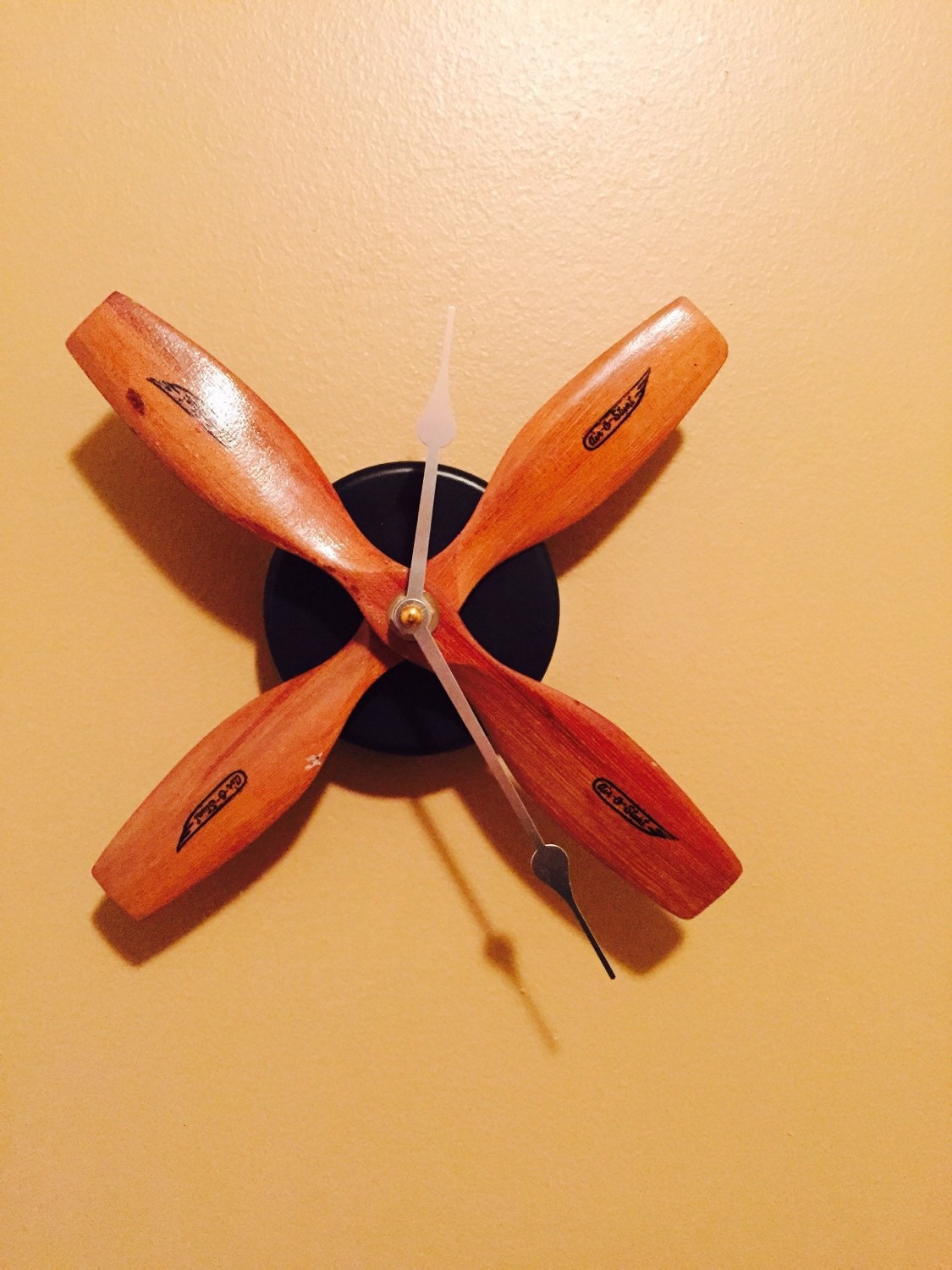 Airplane Propeller Clock by UPCYCLEDhd on Etsy