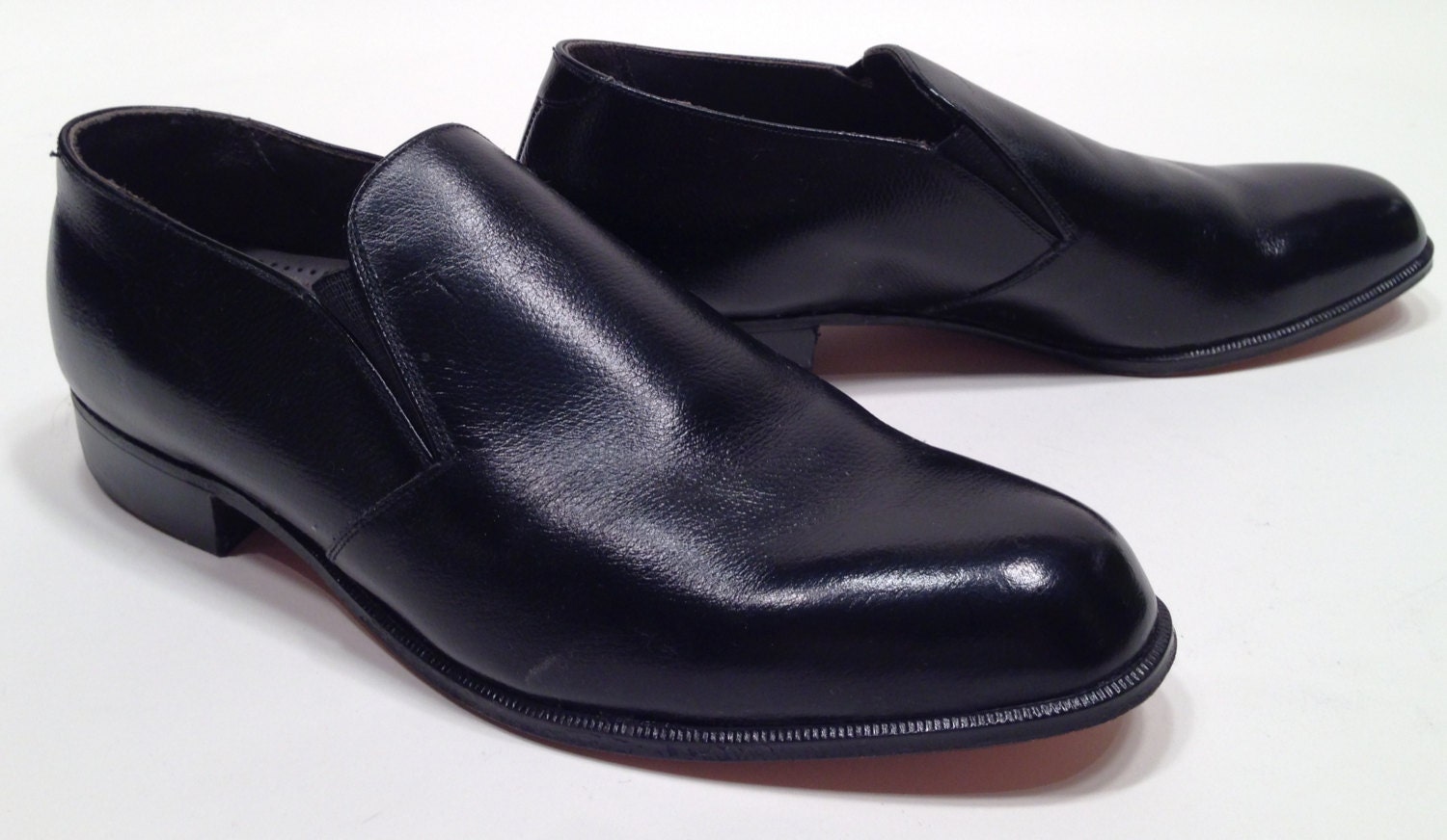 1960's Men's MOD Size 8 Pointed Toe Leather Slip-on