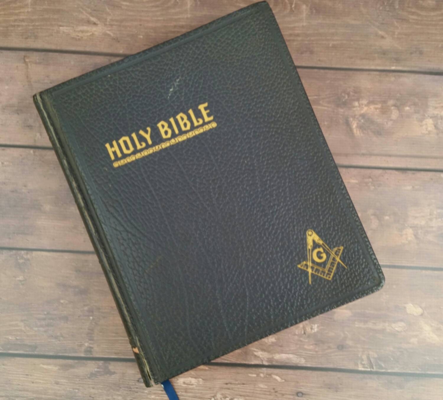 Holy Bible Red Letter Edition Masonic by ViniqueCollectibles