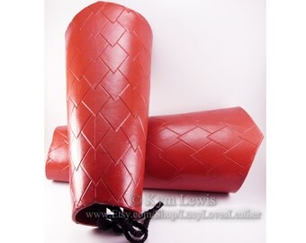 Dragon Scale Armor, Leather Bracers Set, LARP costume, Ren Fair Armor, Dragon Knight, Custom Color, Carved Leather Armor, Cosplay Costume