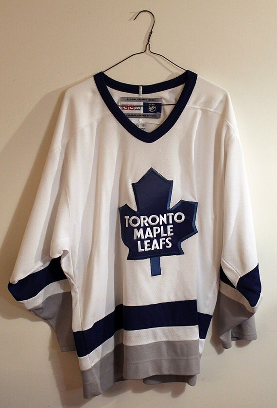 Vintage Toronto Maple Leafs Jersey by Zertle on Etsy