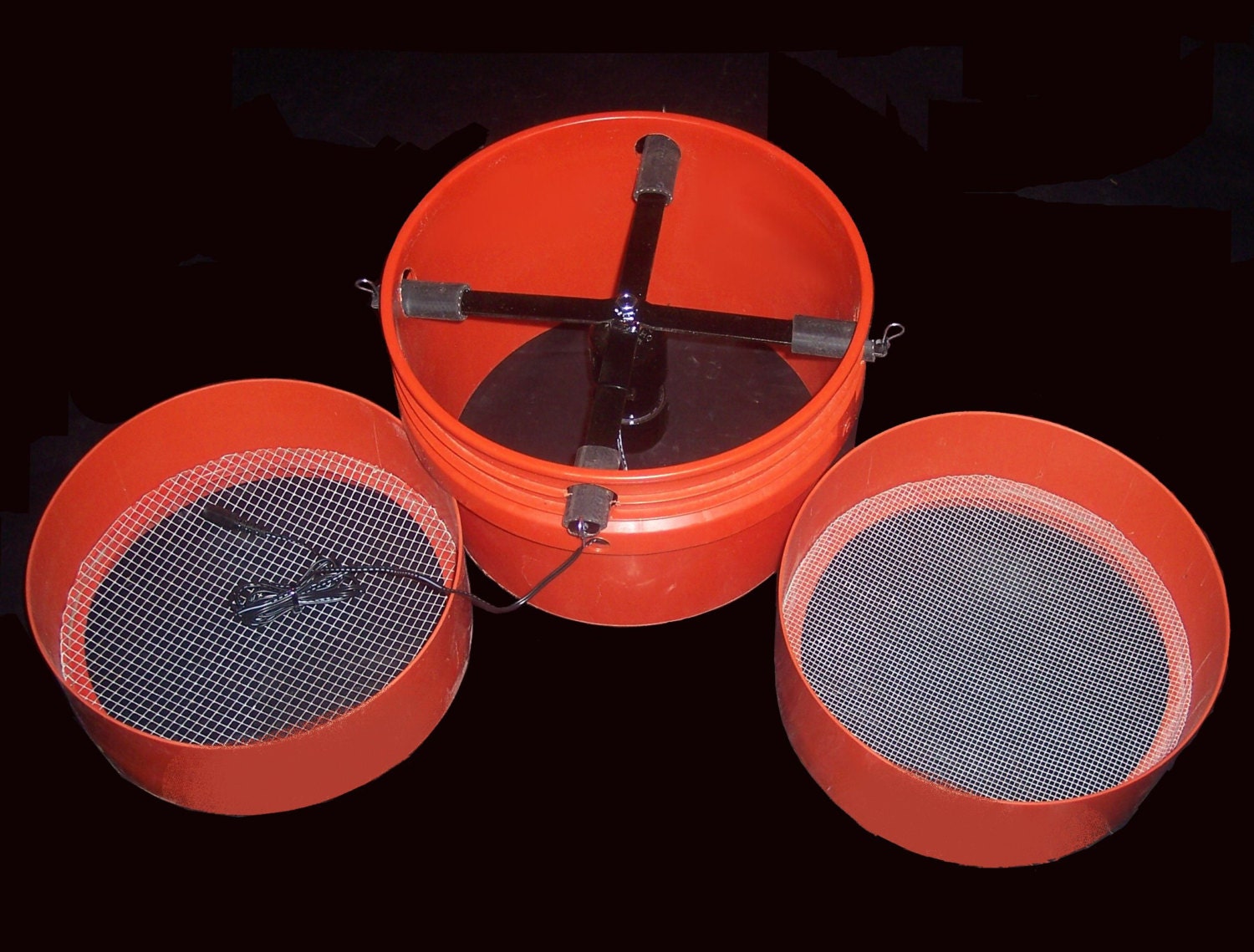 Compost/casting harvester