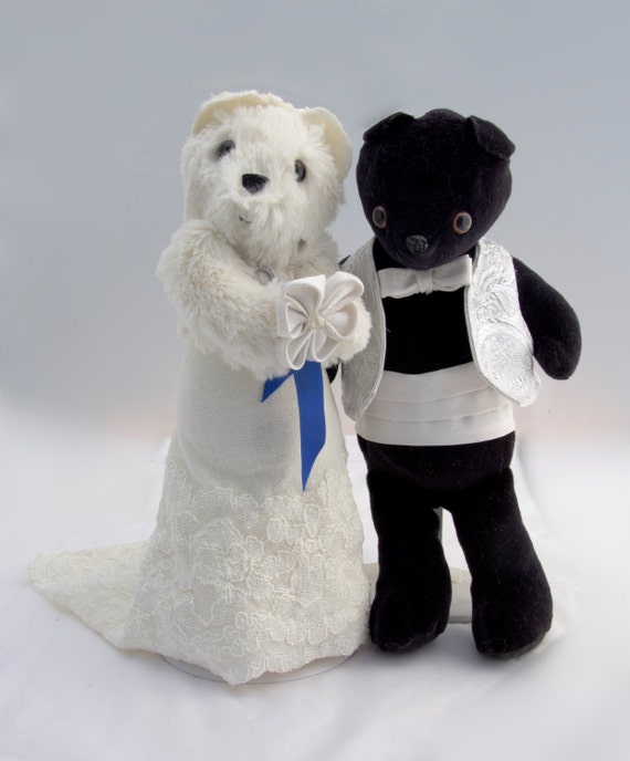 bride and groom teddy bears